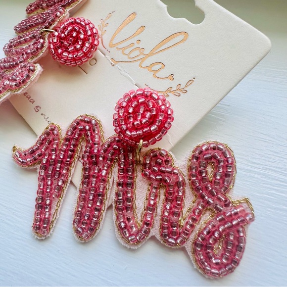 Mrs. Beaded Earrings NWT - Picture 4 of 11